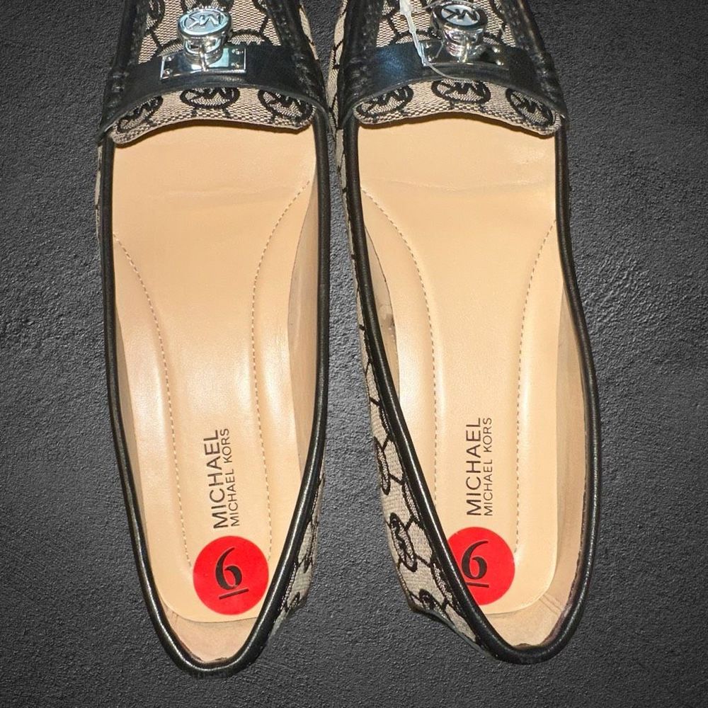 Michael Kors Women’s Size 6M/36M Shoes Black and Tan Leather Flat Loafers - Picture 7 of 10
